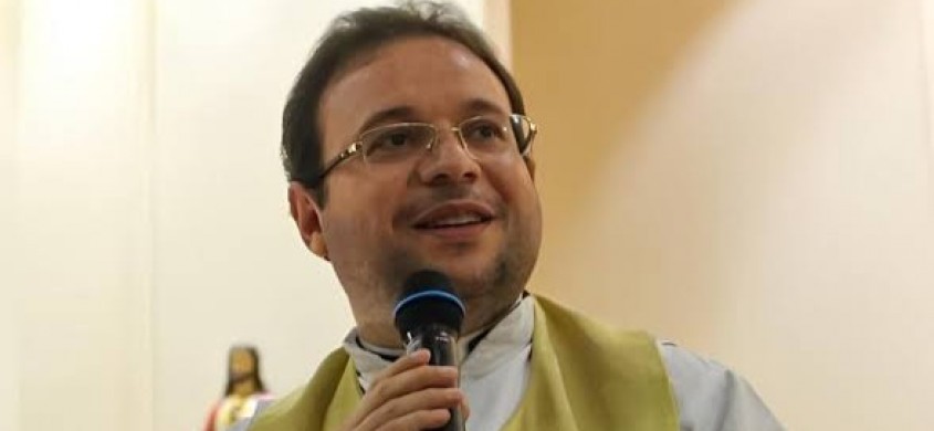 Paraíba poderá perder Padre Fabricio Timóteo para o Rio Grande do Norte. Sacerdote vai assumir a Paróquia em Parelhas