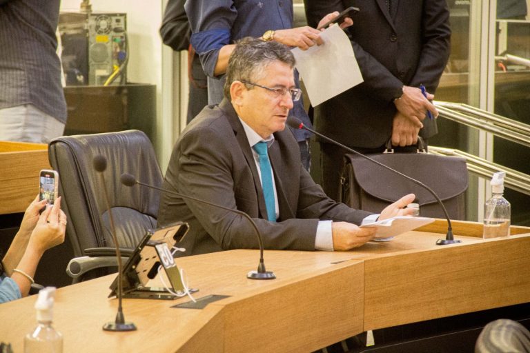 Capital do Mel: São José dos Cordeiros recebe máquina para produção de sachês através de emenda de Dr. Romualdo