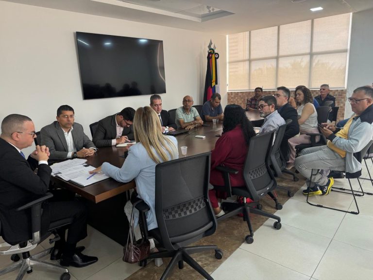 UEPB e Governo fecham acordo para pagar em 36 parcelas retroativos a técnicos-administrativos