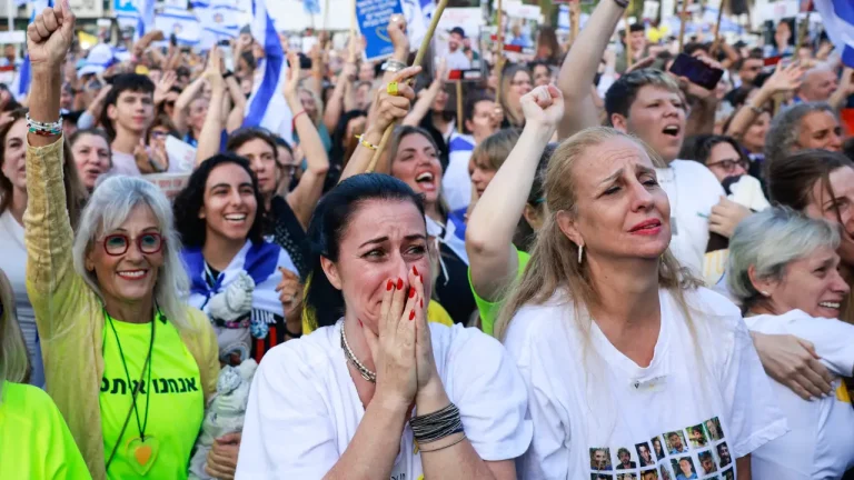 Hamas liberta vinte reféns israelenses após 738 dias de cativeiro em Gaza