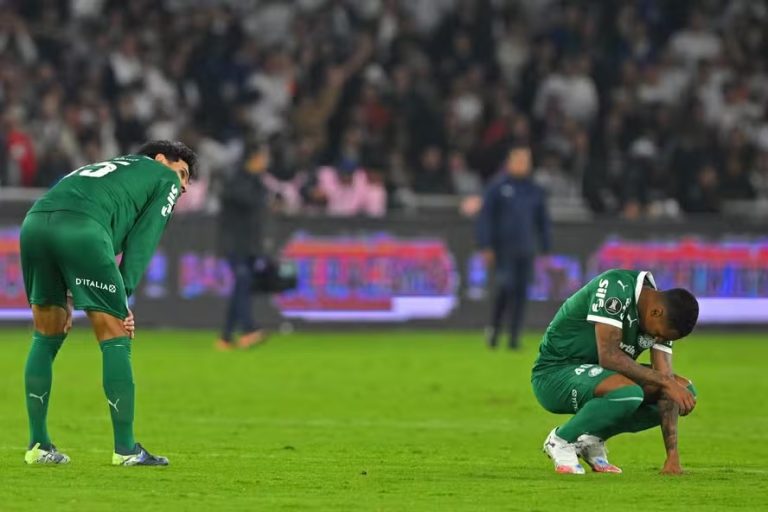 Palmeiras sente altitude de Quito, joga mal e perde de 3 a 0 para LDU
