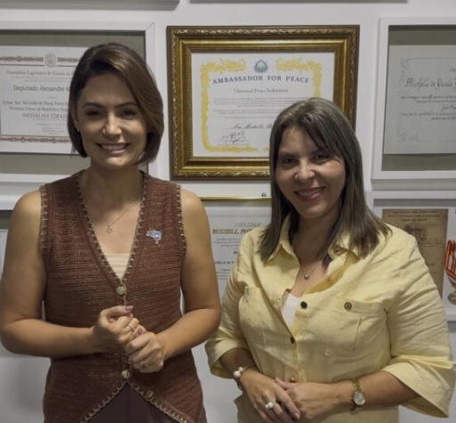 Eliza se reúne com Michelle Bolsonaro e Damares Alves e discute participação feminina em 2026
