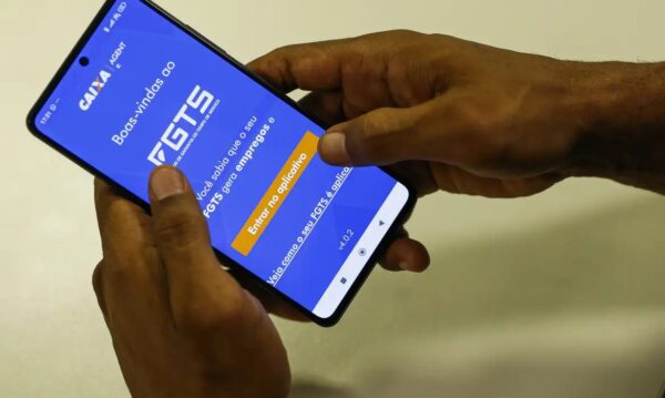 Governo limita empréstimo pelo saque-aniversário do FGTS em até R$ 500 por parcela a partir de novembro