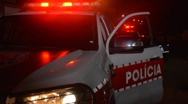 Polícia prende homem após agredir esposa na cidade de Cajazeiras