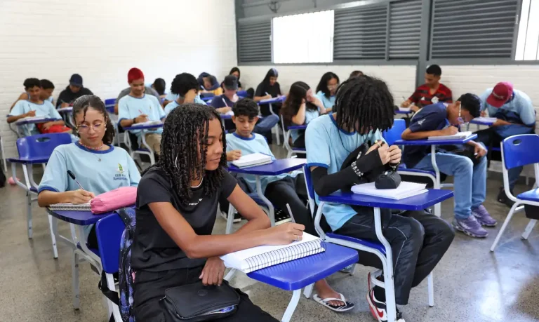 Pagamento da 8ª parcela do pé-de meia começa nesta segunda