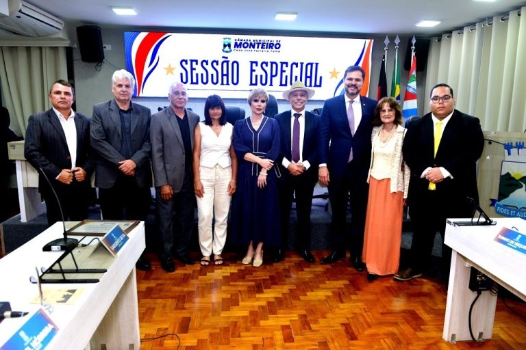 Câmara de Monteiro realiza sessão solene de Títulos de Cidadania e medalha Pinto do Monteiro