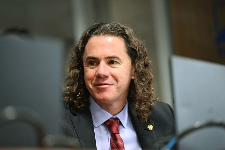 Dia do Servidor: Veneziano cita avanços que pôde proporcionar como agente público