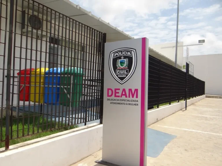 Mulher denuncia agressões e ex-companheiro é preso em flagrante na capital