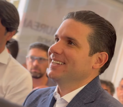 Hugo diz que diálogo volta a ocupar relação entre Brasil e EUA: “Quando líderes escolhem conversar, a História agradece”