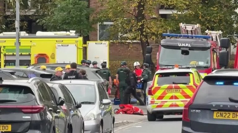 Ataque perto de Sinagoga na Inglaterra deixa quatro feridos, diz polícia