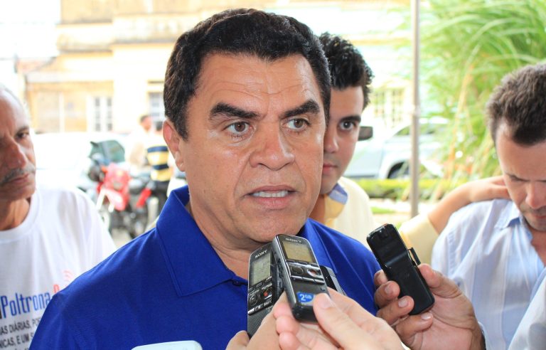 Santiago admite indefinição e diz que ainda “pode haver surpresas” no futuro do Republicanos