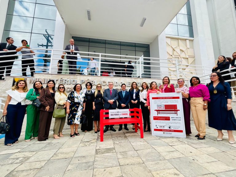 Prefeita de Monteiro cumpre agenda na capital e participa de solenidade do MPPB que anuncia medidas de enfrentamento à violência contra a mulher