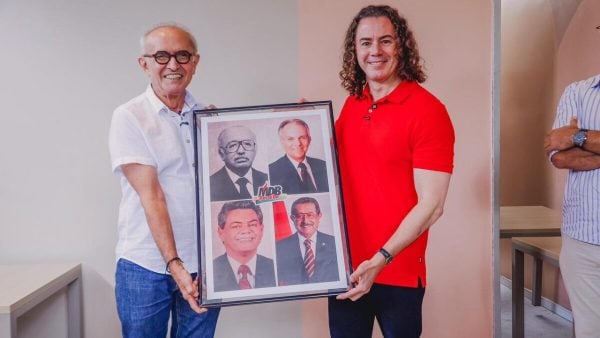 Veneziano destaca importância da filiação de Cícero ao MDB e deixa debate sobre vice para depois