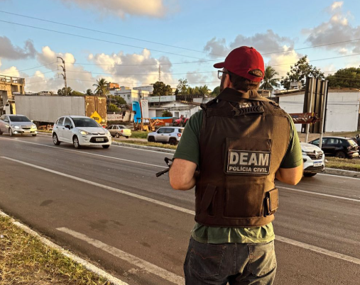Polícia prende suspeito de tentativa de feminicídio e agressão à filha, em Santa Rita