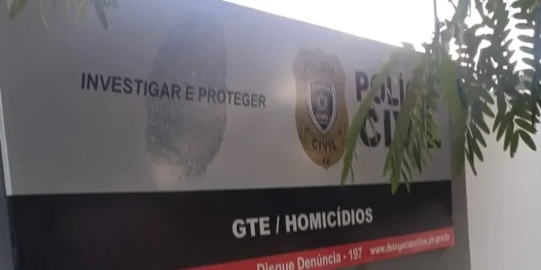 Grupo Tático Especial da Polícia Civil cumpre mandado de prisão em Sumé