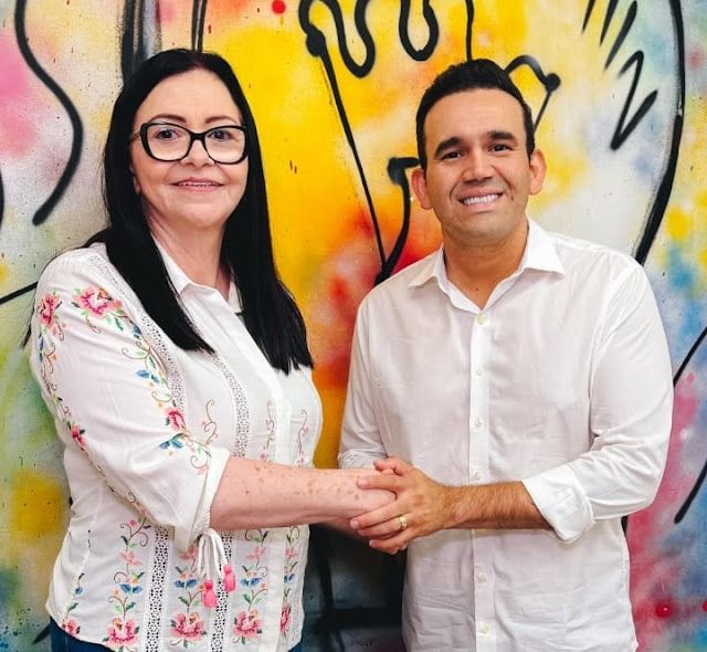 Ex-prefeita de Livramento declara apoio a pré-candidatura de Jhony Bezerra para deputado federal