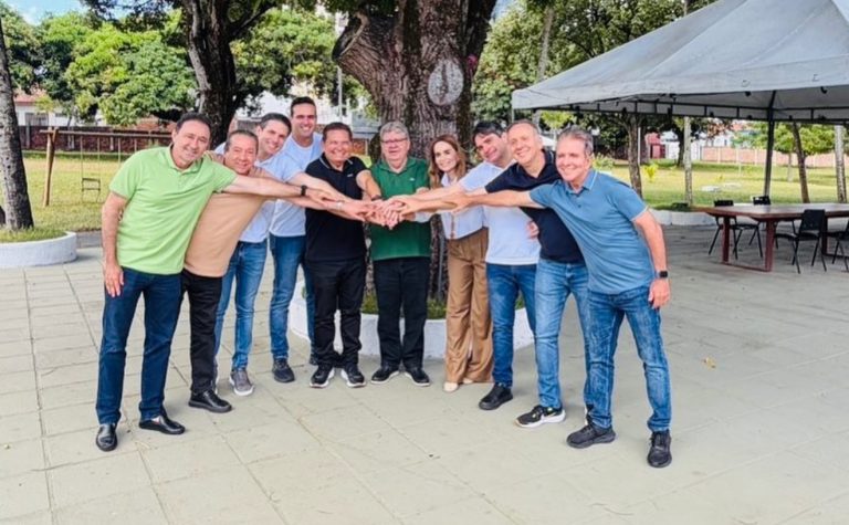 Decisão: Adriano Galdino retira pré-candidatura e anuncia apoio a Lucas Ribeiro em 2026