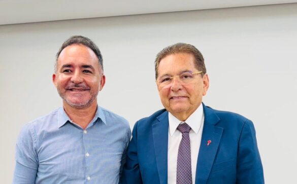 Ex-prefeito Adriano Wolff desiste de disputar vaga na Assembleia e mantém apoio a Adriano Galdino