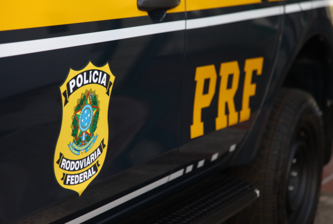 Acidente envolvendo caminhão e dois carros deixa duas pessoas mortas na BR-101, próximo à Lucena