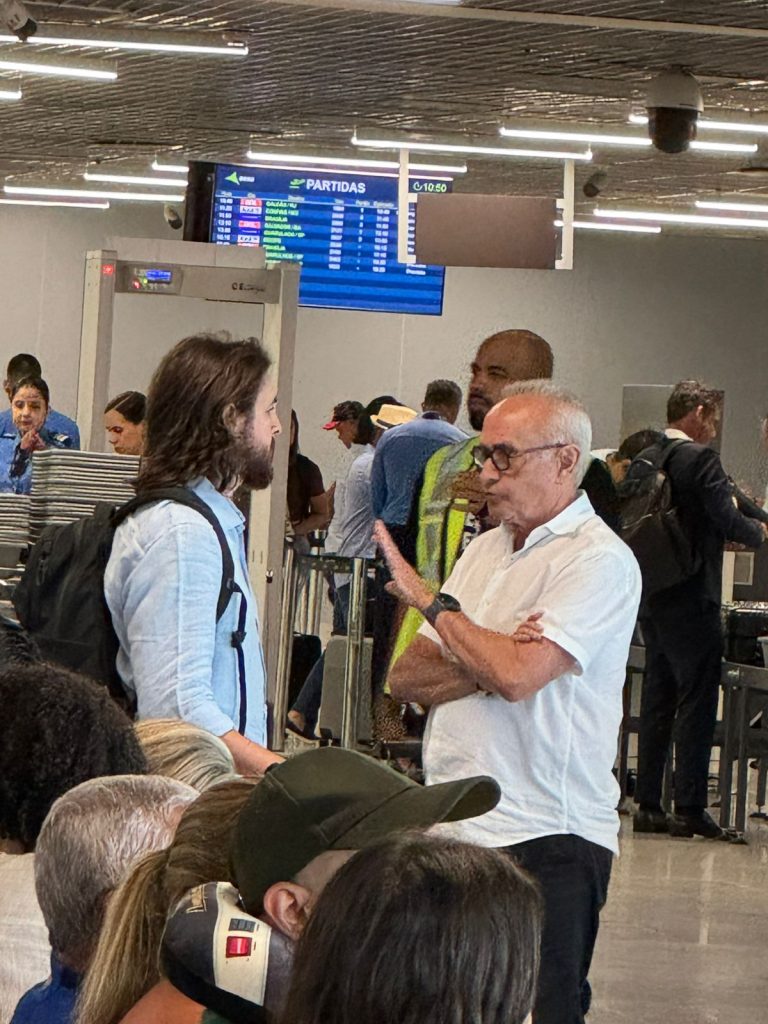 Bastidores: ao reconhecer dificuldade de manter pré-candidatura sem base política, Pedro aproxima-se de Cícero