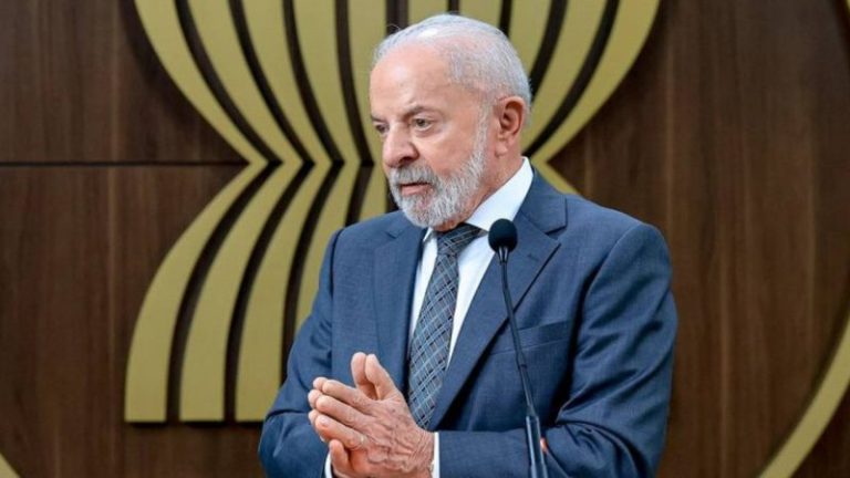 Lula diz que houve ‘matança’ em operação no Rio e quer agentes da PF na investigação