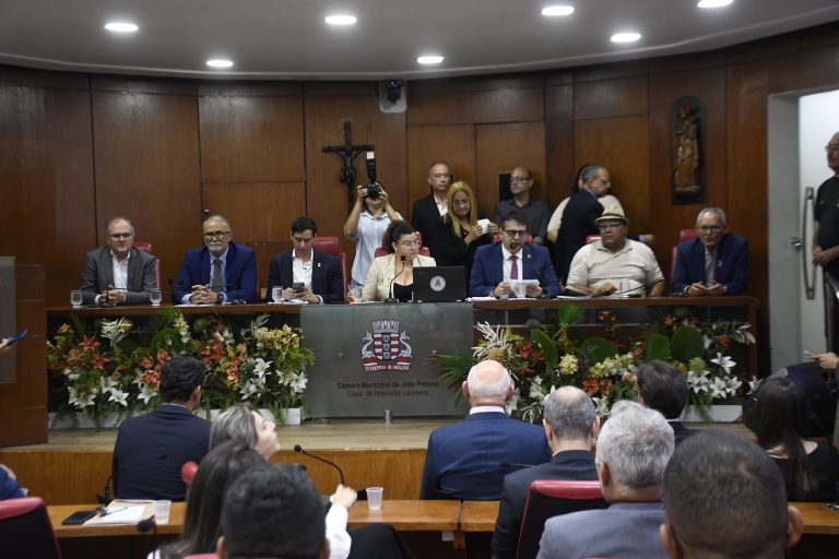 ZONA AZUL – Em audiência pública na CMJP, parlamentar aponta que cobrança trouxe prejuízo a comerciantes: “Impactou negativamente”