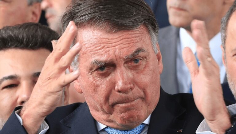 Bolsonaro passará por audiência de custódia neste domingo