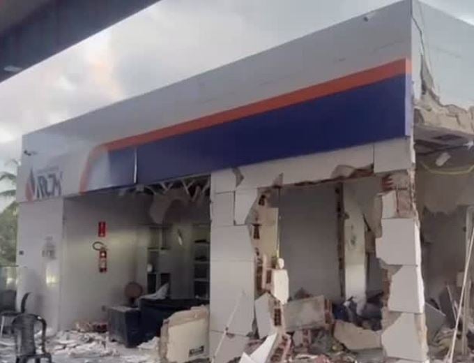Explosão destrói cofre de posto em Galante e assaltantes fogem com dinheiro