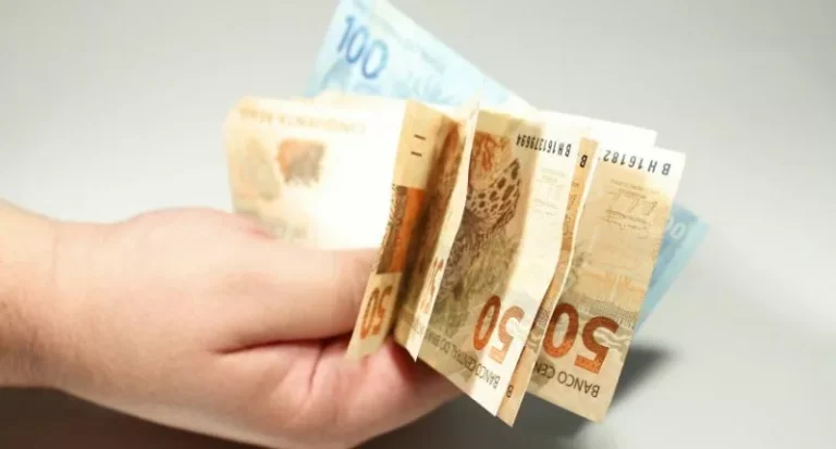 Pagamento do 13° salário deve injetar cerca de R$ 3,72 bilhões na economia paraibana