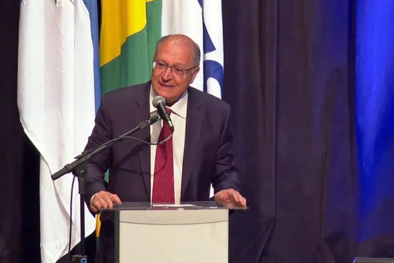 Alckmin avalia recuo dos EUA como ‘positivo’, mas reconhece necessidade de nova redução