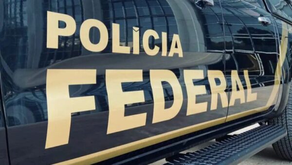 Polícia Federal mira médico com 750 mil seguidores acusado de envolvimento em fabricação ilegal de remédios