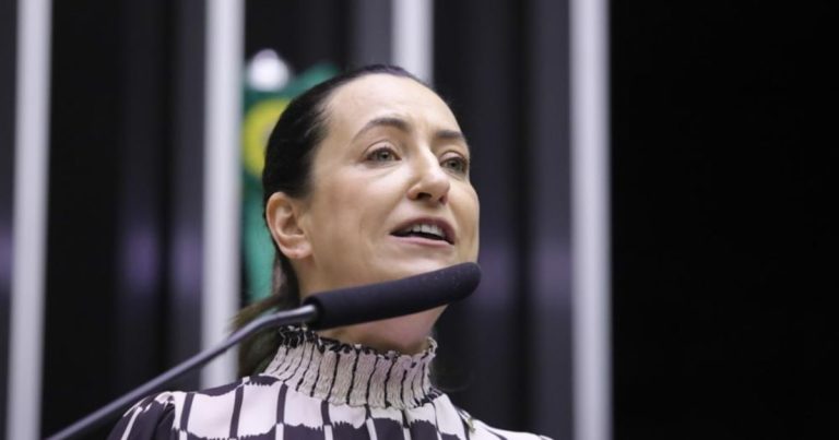 Comissão da Câmara aprova projeto que tipifica vazamento de dados como improbidade