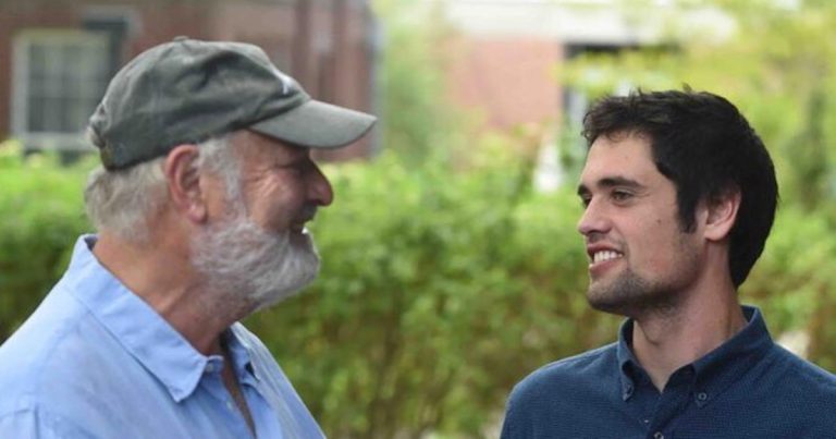 Filho de Rob Reiner será acusado de homicídio qualificado por morte dos pais