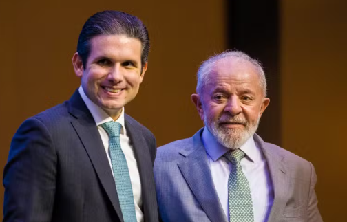 CNN: Lula acena a Hugo Motta e União Brasil com demissão de Sabino