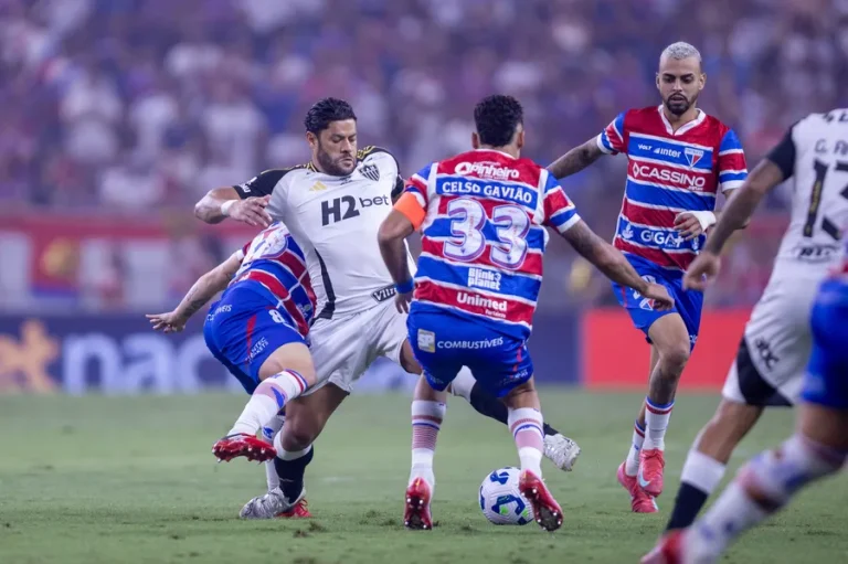 Hulk questiona função no Atlético-MG e admite incerteza sobre permanência em 2026