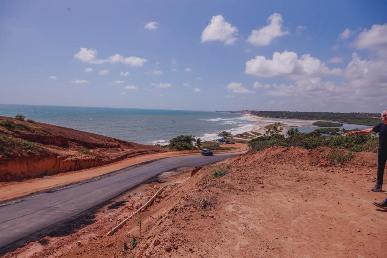 Obras da Orla Sul devem ser concluídas em fevereiro de 2026, avalia Cícero Lucena