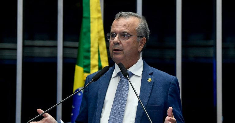 Marinho aposta em eleição chilena e bancada anti-STF para eleger Flávio Bolsonaro em 2026