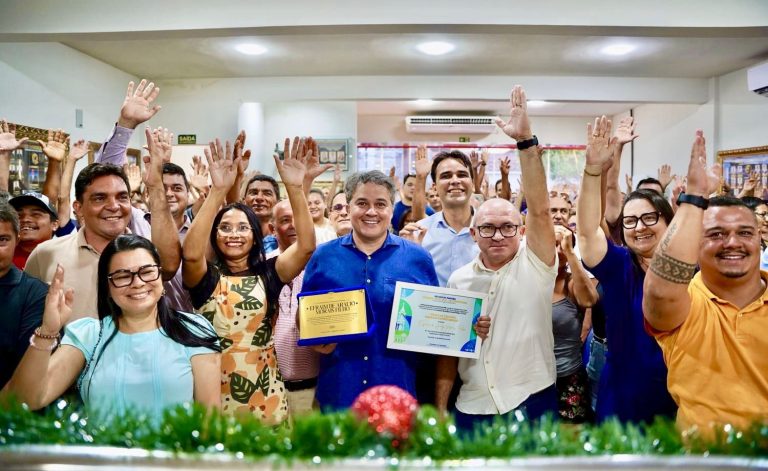 Efraim recebe título de cidadão pirpiritubense e reforça compromisso com o município