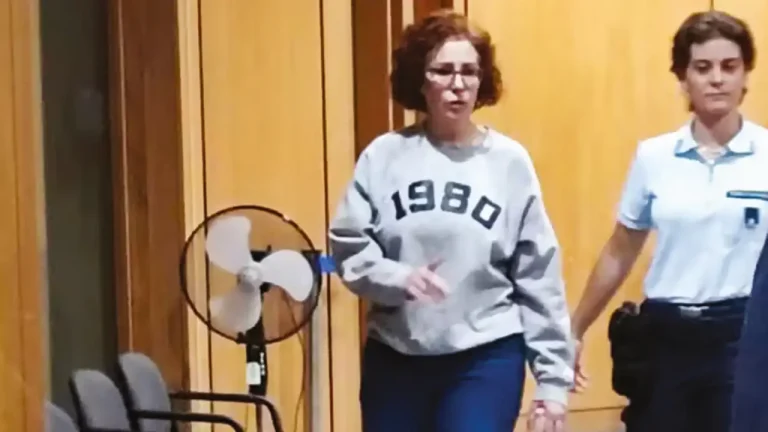 Moraes decreta perda de mandato imediata de Carla Zambelli, após recusa da Câmara