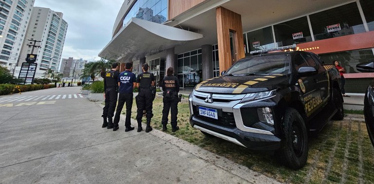 Fraudes no INSS: nova fase de operação mira senador e cumpre mandados na Paraíba