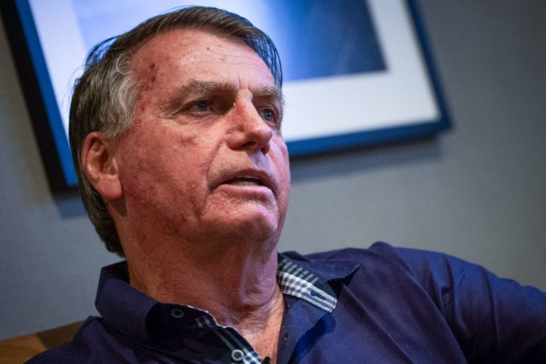 Moraes autoriza cirurgia de Bolsonaro após laudo médico da PF