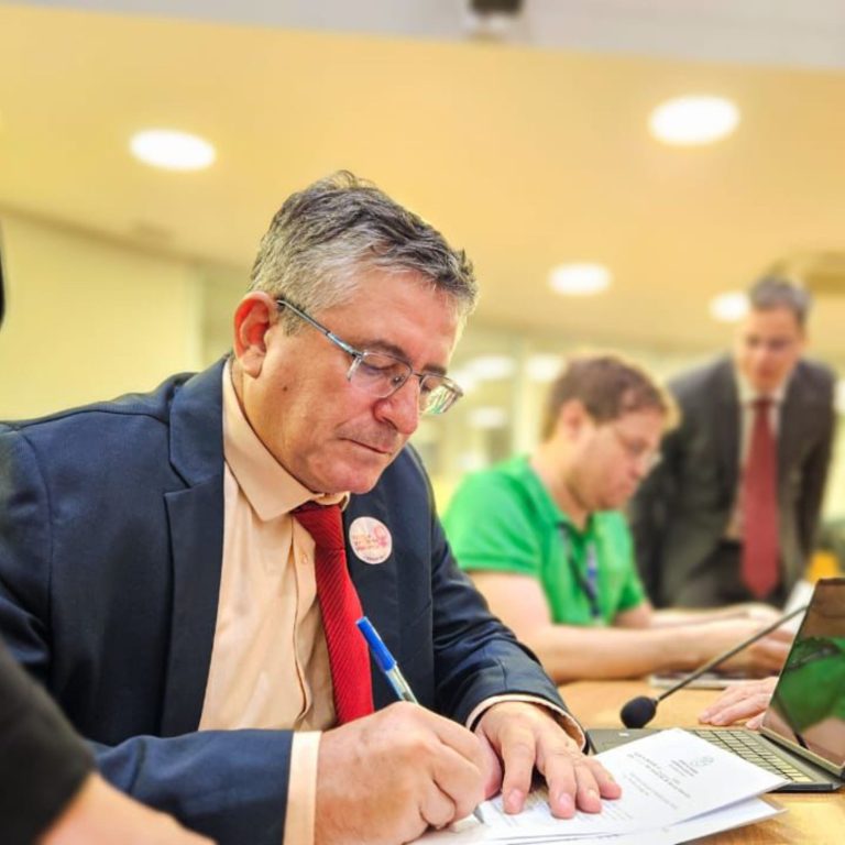 Educação: Dr. Romualdo apresenta proposta para reduzir reprovação e manter alunos na escola