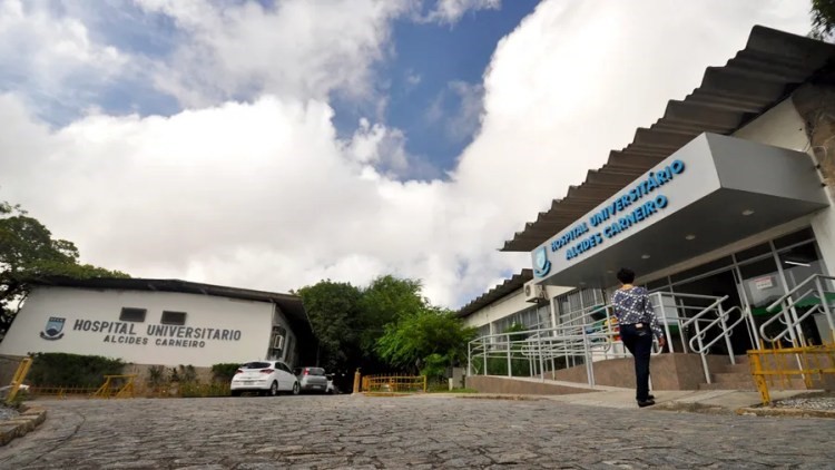 Homem é internado em UTI com suspeita de raiva humana, na Paraíba