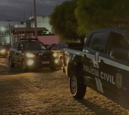 Polícia cumpre 22 mandados de busca e apreensão contra grupos envolvidos em tráfico na PB