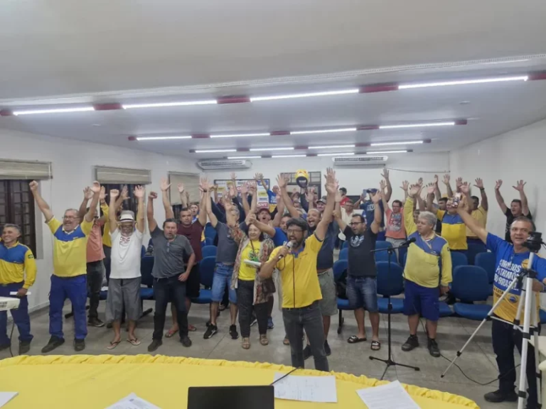 Trabalhadores dos Correios da Paraíba entram em greve por tempo indeterminado