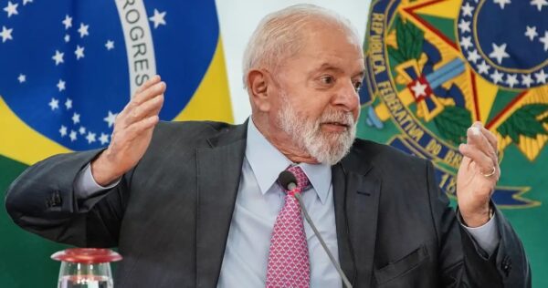 Paraná Pesquisas: governo Lula é desaprovado por 50,9% e aprovado por 45,6%