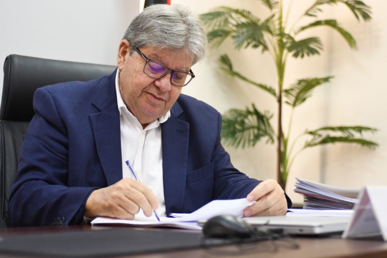 João Azevêdo nomeia ex-prefeitos Anna Lorena e Jarques Lúcio para cargos estratégicos no Governo da Paraíba