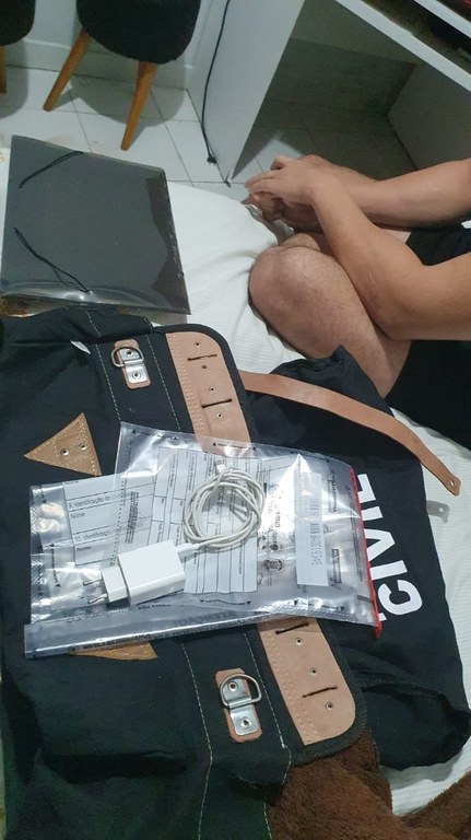 Polícia Civil prende jovem em flagrante por armazenar material de abuso infantil no Sertão