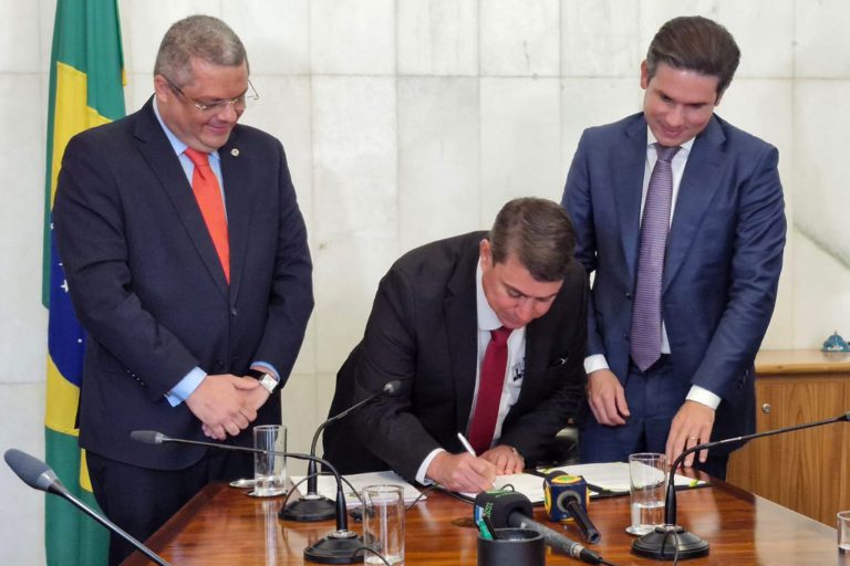 Câmara de João Pessoa é pioneira na implantação da Rede Legislativa Metropolitana de TV