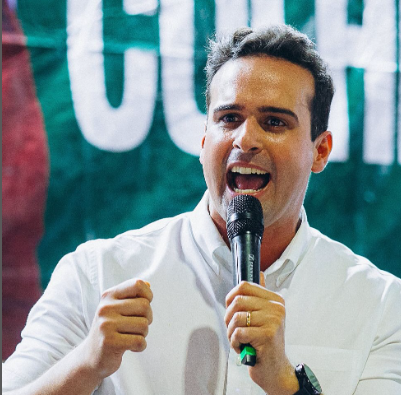 Lucas Ribeiro celebra permanência de Jhony Bezerra na base governista mesmo após mudança partidária
